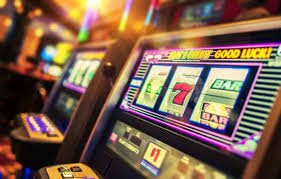 PKPK555 မြန်မာနိုင်ငံတွင် Live Sports Betting ပွဲများ ကြည့်ရှုကစားနေသော မျက်ကွင်း